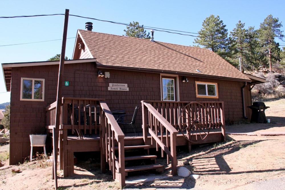 Lazy R Cottages- 6 cabin